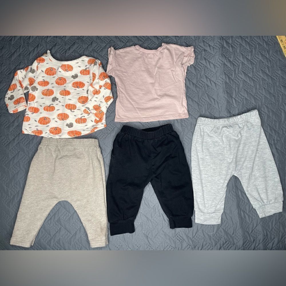 Baby clothes bundle - Picture 5 of 9